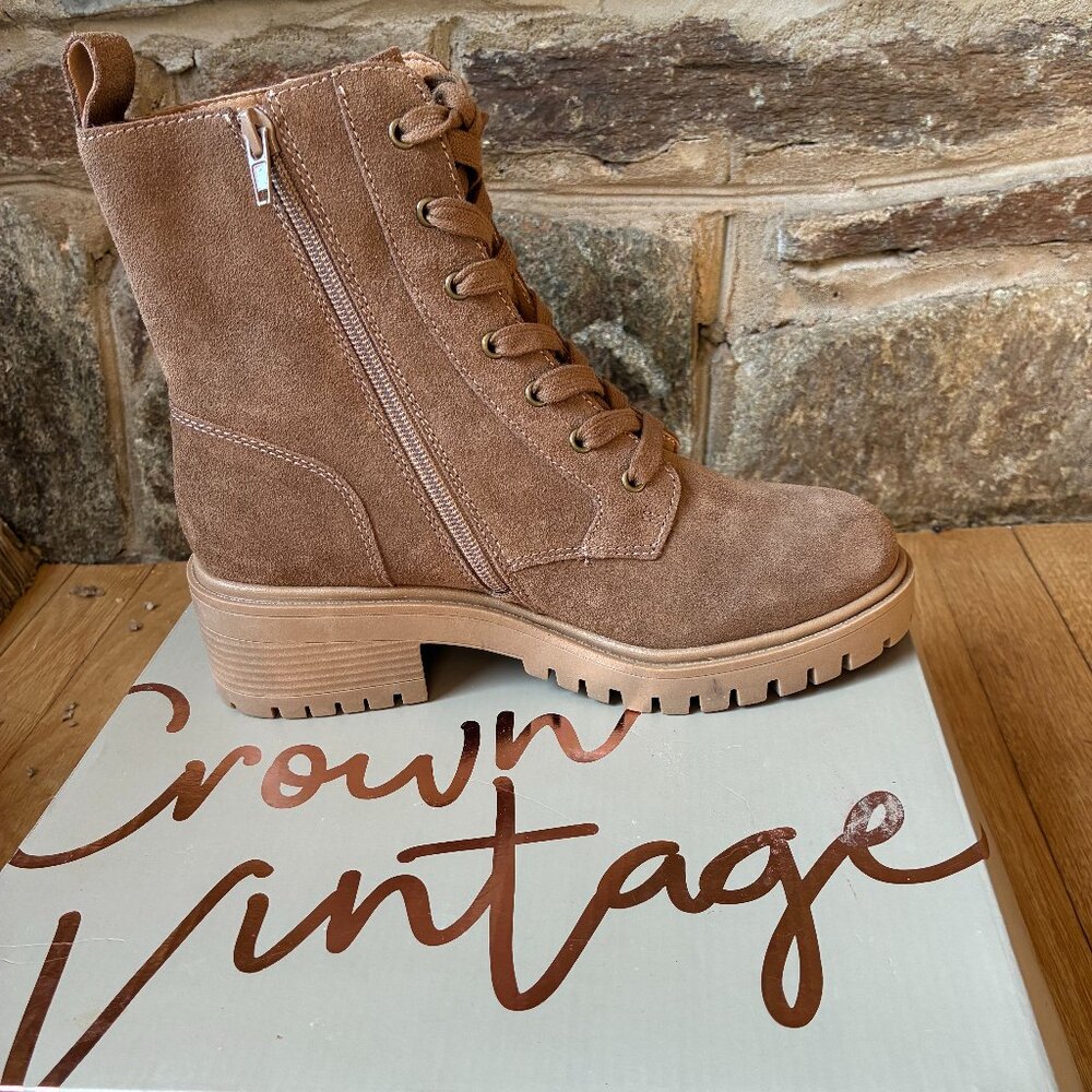 New Crown Vintage Brown Suede Ankle boots size 8